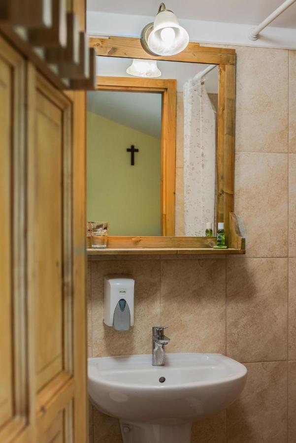 Szent Gellert Borhaz Es Vendegfogado Bed and Breakfast Makó Εξωτερικό φωτογραφία